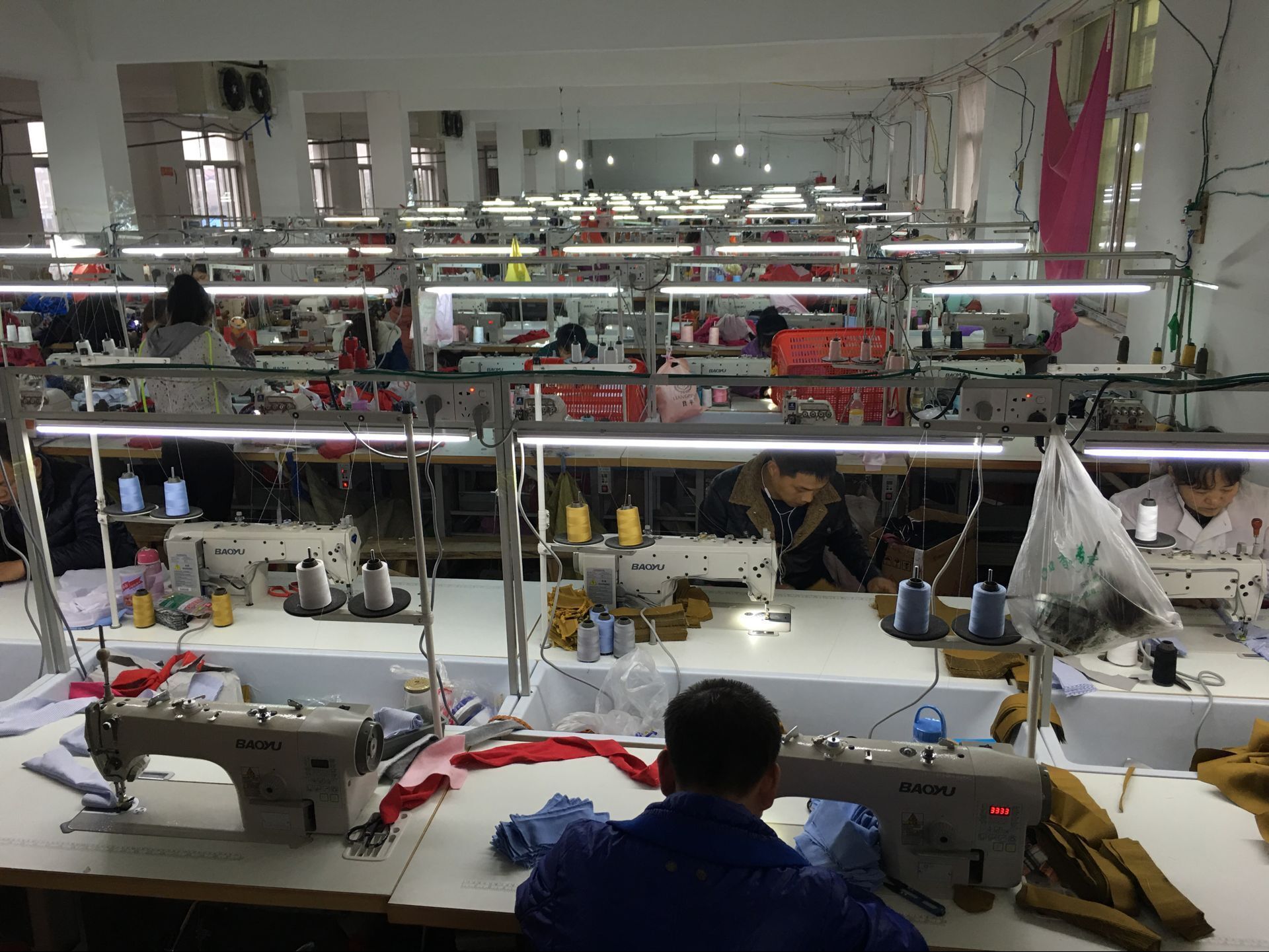 Three-piece plush pet clothing set, pet cat and dog clothes, thickened winter cat clothes, warm cat clothing, pet supplies pic 10