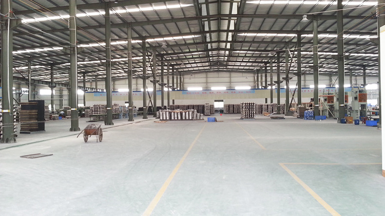 Wholesale electric kettles from cross-border e-commerce manufacturers for foreign trade export, featuring anti-dry burning, automatic power-off and durability pic 1