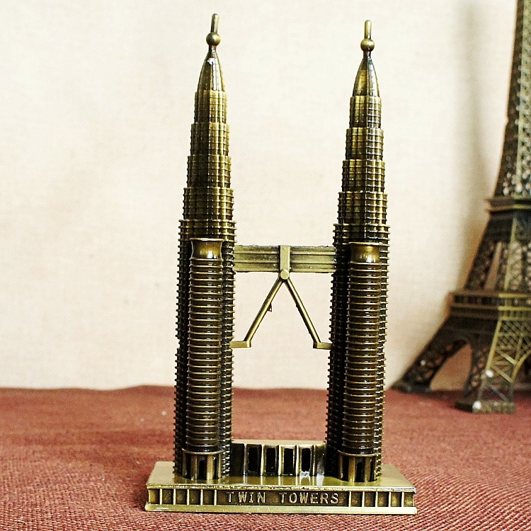 The new Kuala Lumpur Tourism Memorial Twin Towers are a finely crafted and permanently commemorated model of the twin towers pic 25