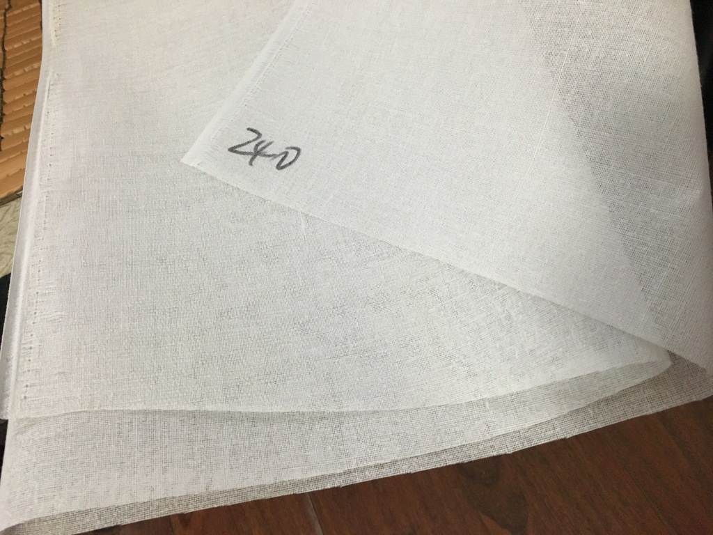 240窗帘衬厂家树脂硬衬布白颗粒胶窗帘幔头粘合衬布详情1