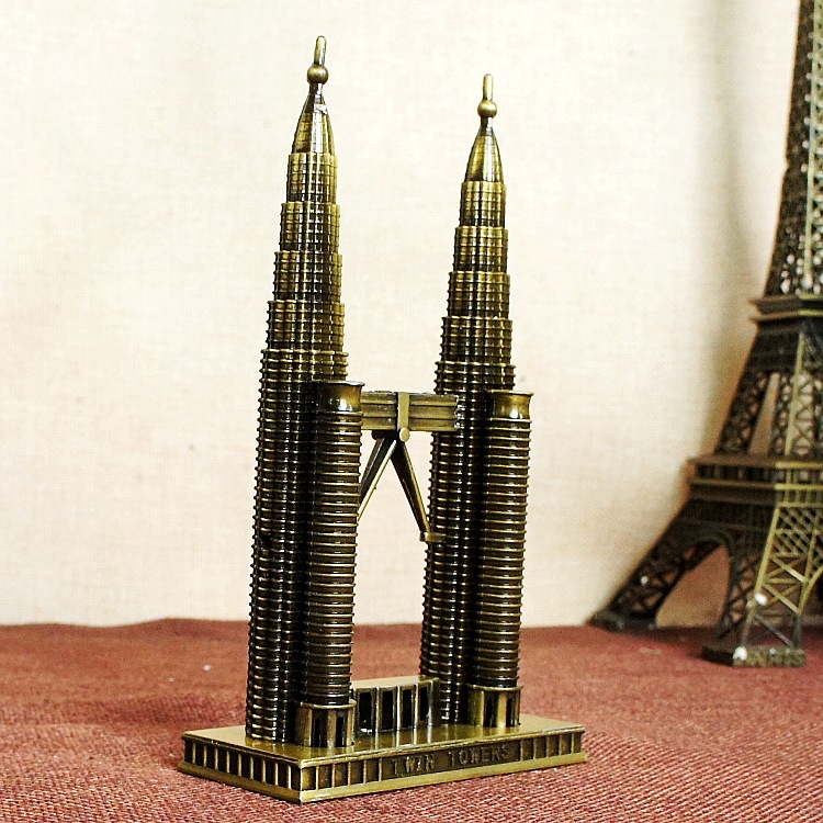 The new Kuala Lumpur Tourism Memorial Twin Towers are a finely crafted and permanently commemorated model of the twin towers pic 29