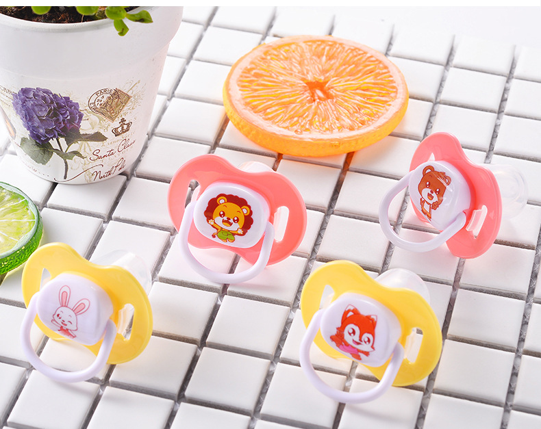 英文卡装婴儿安抚奶嘴卡通硅胶安睡奶嘴新生儿宝宝安慰奶嘴带盖详情11