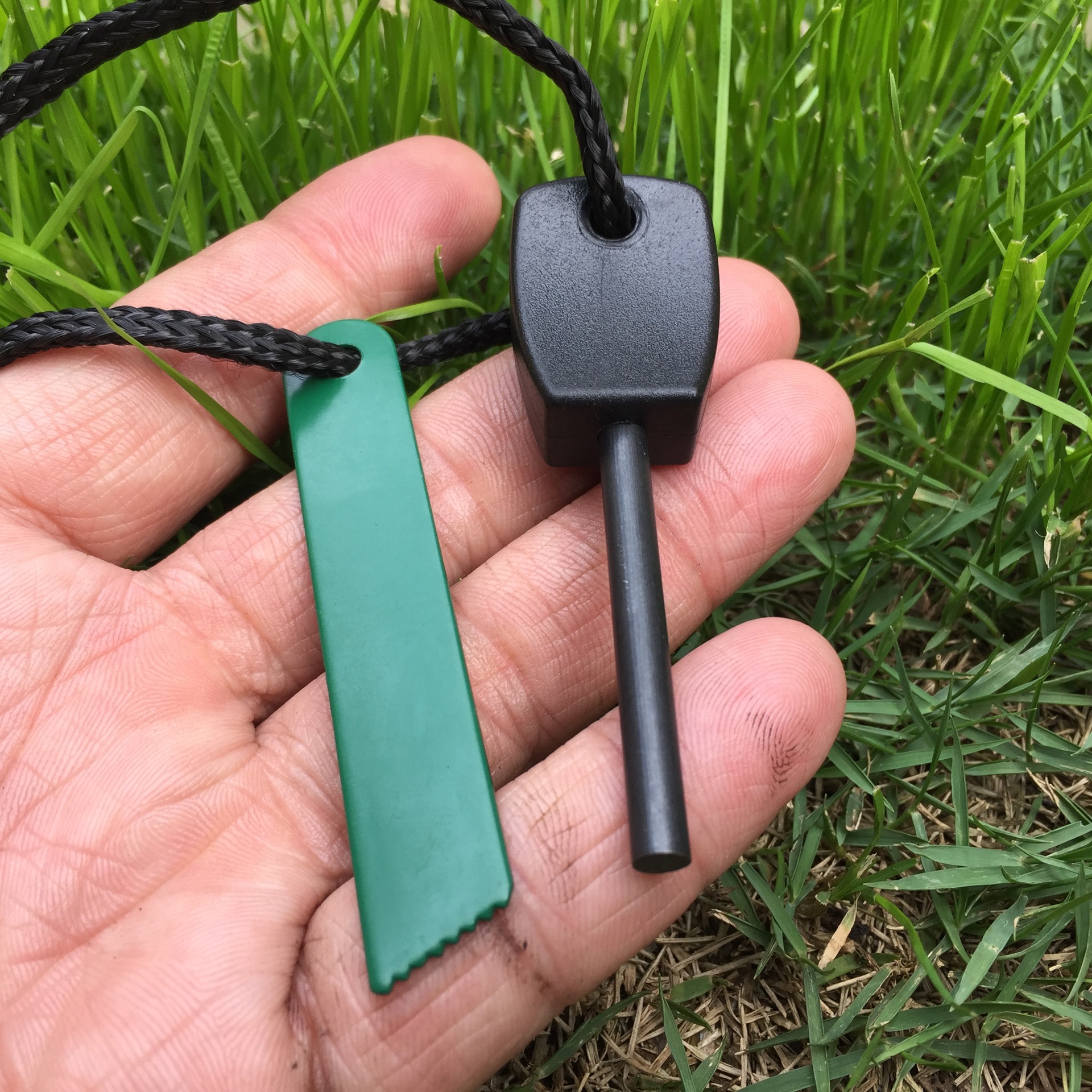 Small Camping PSK survival Outdoor Equipment Economy Edition Small Mini Flint Waterproof Fire Magnesium Strip pic 4