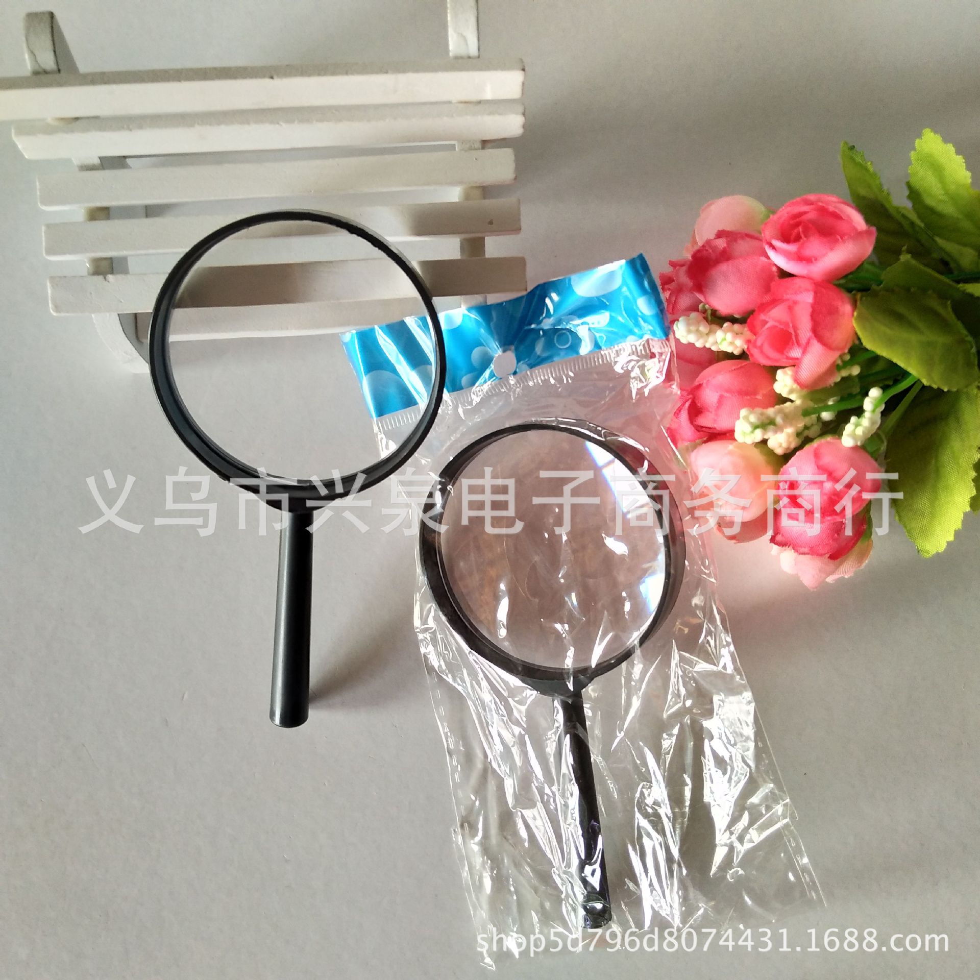 【 Zone 2-11 】 Magnifying glass 600 per box, magnifying glass 60mm, plastic magnifying glass for elderly reading, optical amplifier, one-yuan department store special batch pic 4