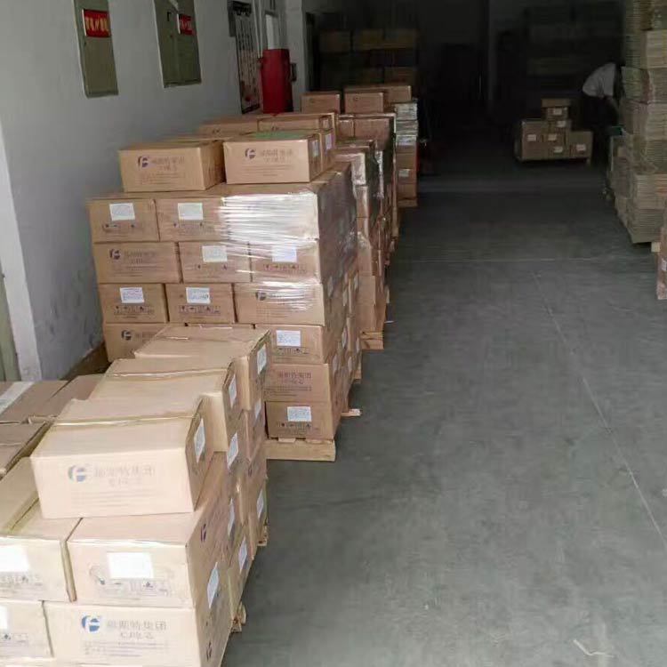 The headlamp of the powerful flashlight is equipped with a 18650 rechargeable lithium battery of 3.7v polymer with long battery life in stock pic 29