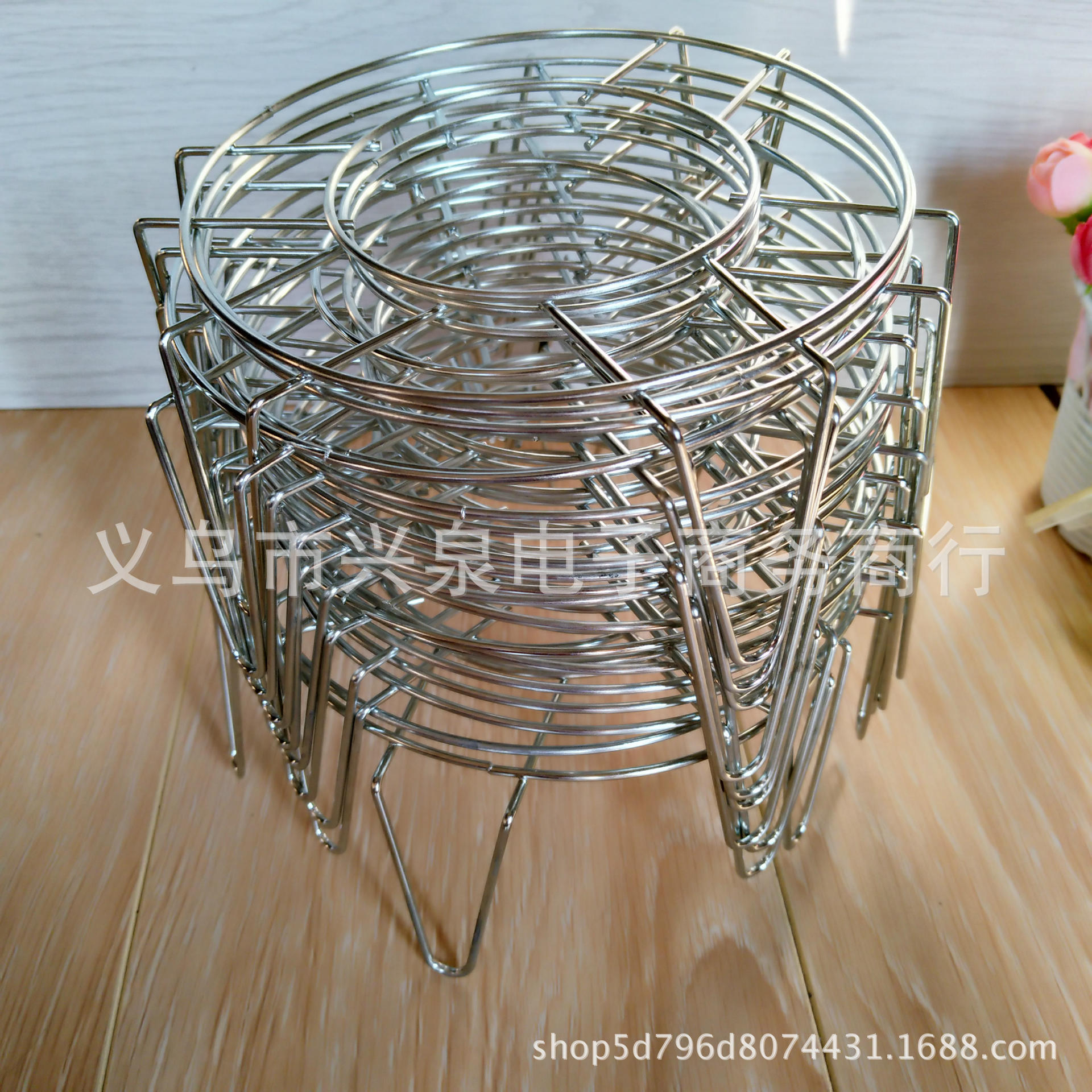 【 Zone 2-12 】16# Steamer rack 50/ bundle 600/ box 16 cm single-layer steamer rack Metal iron pot rack Kitchen cage rack Triangular steamer rack One yuan general merchandise wholesale pic 1