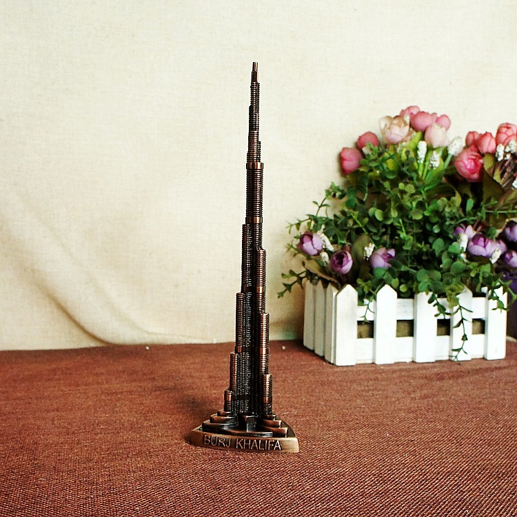 The Burj Khalifa, the Burj Khalifa in Dubai, the new Dubai Tower, a popular tourist destination in the Middle East, and the Burj Khalifa in various sizes pic 2