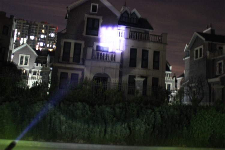 Mini high-intensity flashlight, stretch zoom T6 aluminum alloy flashlight, outdoor cycling USB charging flashlight pic 8