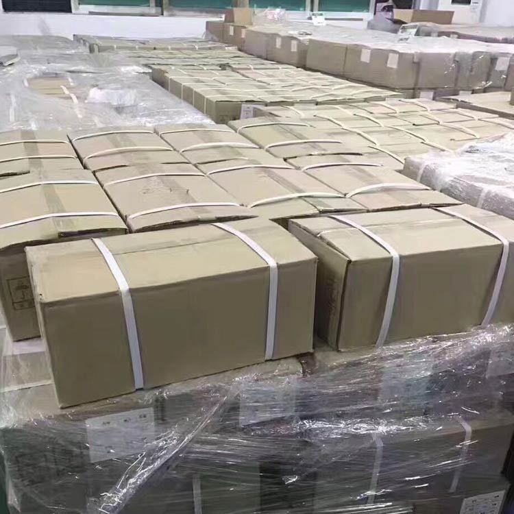 The headlamp of the powerful flashlight is equipped with a 18650 rechargeable lithium battery of 3.7v polymer with long battery life in stock pic 28