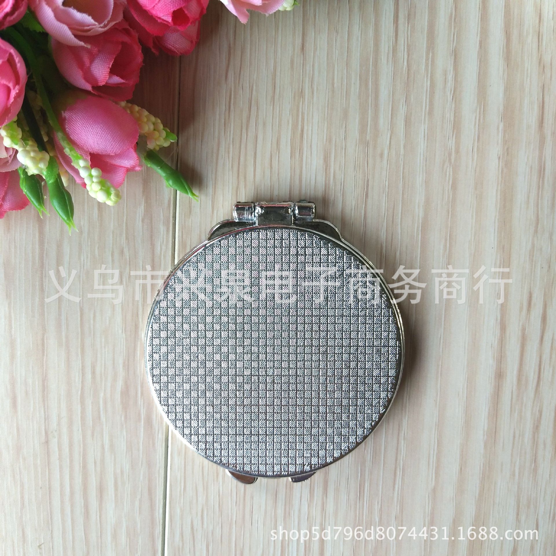 【 Zone 3-10 】 Blinking glasses: 60 yuan per box, 600 yuan per case. 3D blinking glasses for cartoon characters, portable makeup mirror, folding mirror, double-sided mirror: 1 yuan pic 3