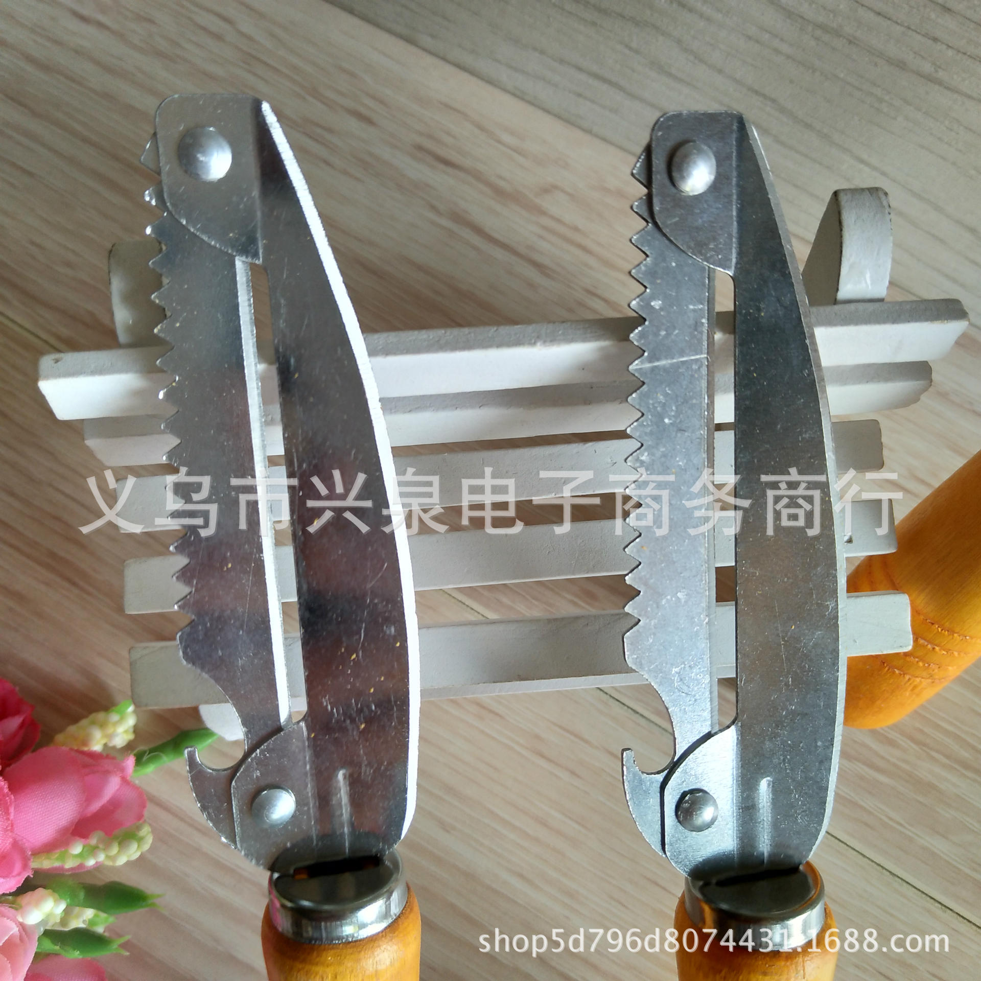 【 Zone 2-10 】 Wood fruit knife 2000 yuan per box, three-purpose peeler, multi-functional wood handle peeler, peeler, potato peeler pic 5