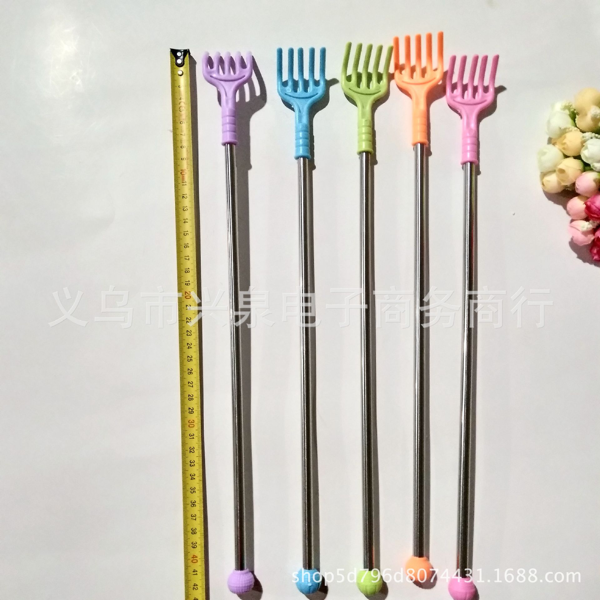 【 Zone 2-8 】【 Round Steel Pipe Itch Raker 】500 yuan per box, factory direct supply. Non-metal itch raker, no need to ask others to scratch. Metal back scratch/massager, one yuan, street goods pic 2