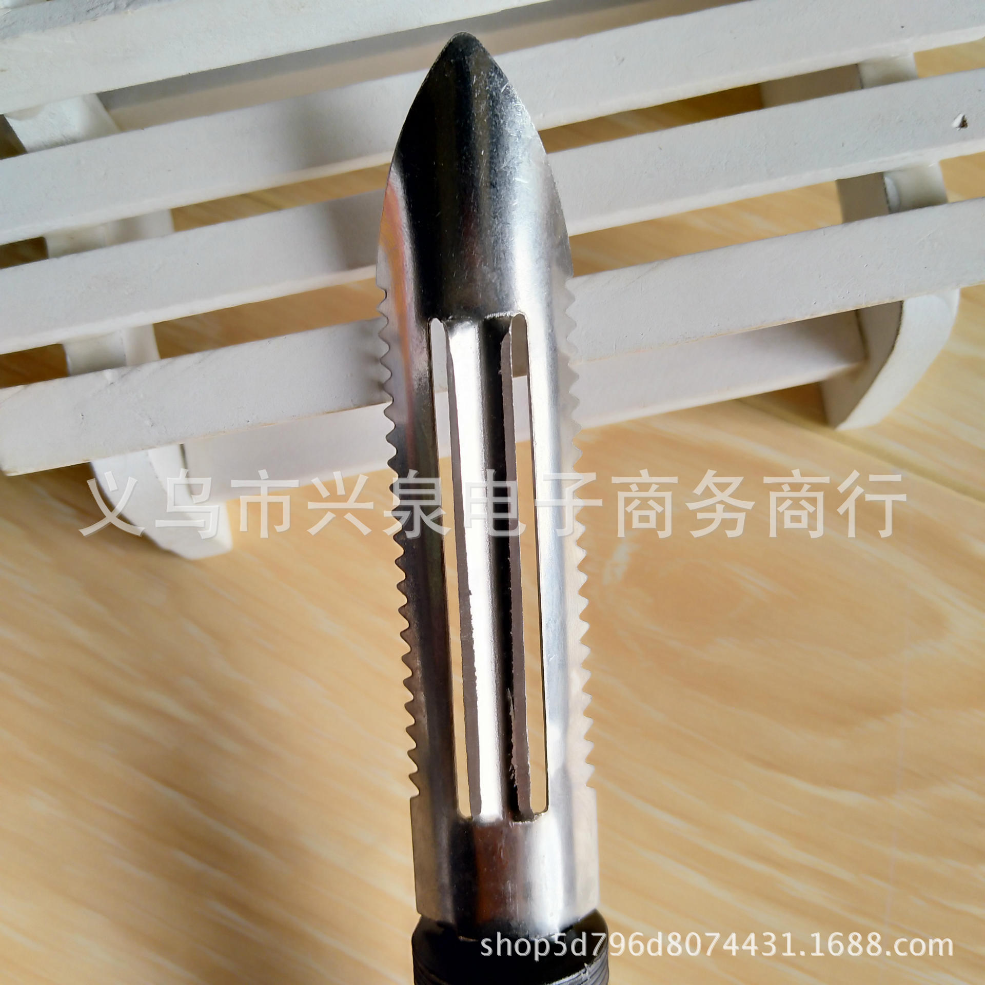 【 Zone 2-10 】 Steel handle pointed peeler 12/ pack 1200/ box fish scale peeling knife Peeler pointed peeler fish scale knife one yuan department store wholesale pic 3