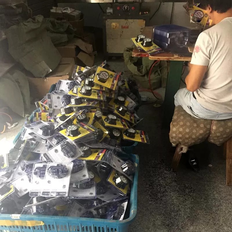 7.9.12.14.16.18.19.21.23 Headlamp LED (battery not included) head-mounted for toolbox matching pic 2