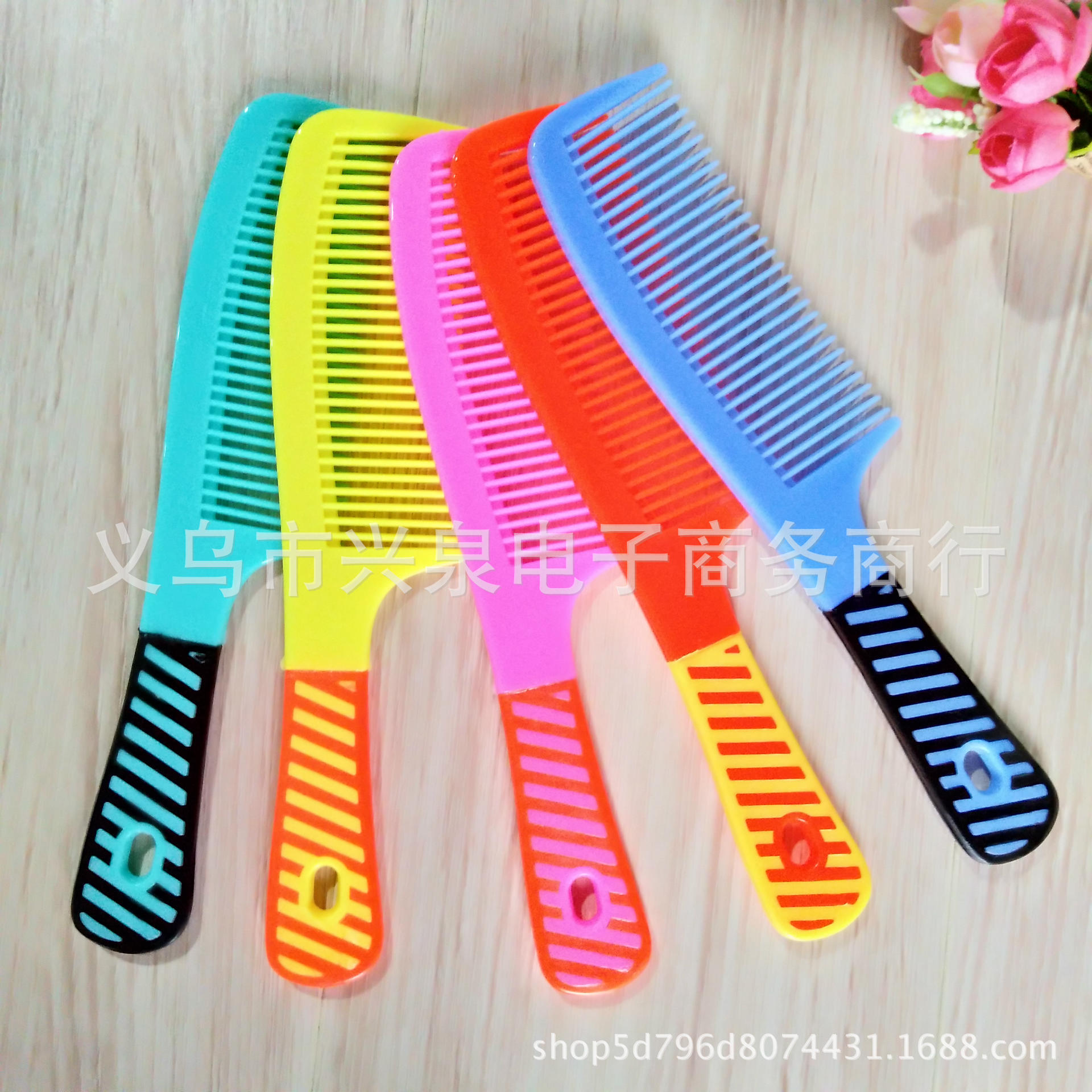【 Zone 3-11 】 Seven-color comb: 25 yuan per box, 1200 yuan per box. One-yuan hair comb, A9 comb, plastic color comb. Direct supply from comb manufacturer. One-yuan daily necessities pic 6