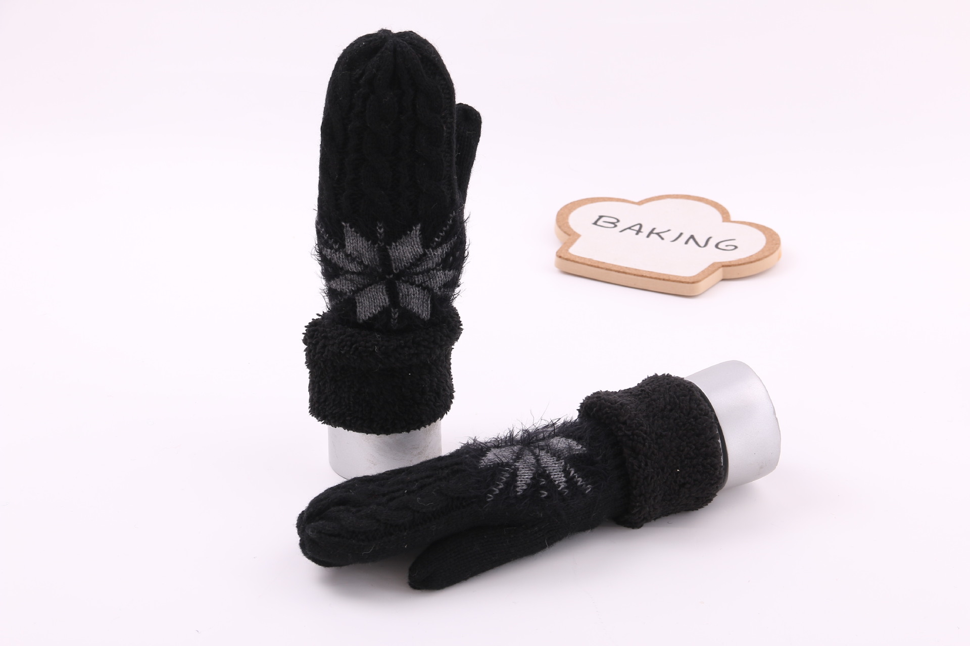 New style of warm, fleece and thickened mitten gloves for women, cute and sweet woolen finger-wrapped gloves for students, wholesale from the manufacturer pic 4