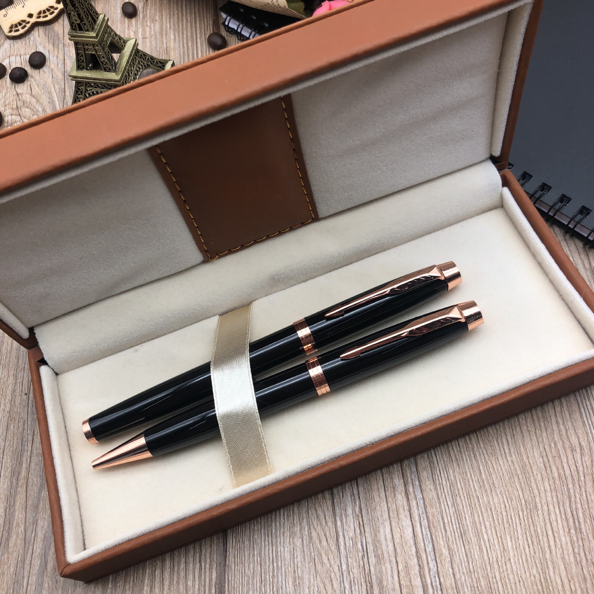 New manufacturer wholesale all-metal ballpoint pens, gift pens, advertising pens can be printed with logos pic 1