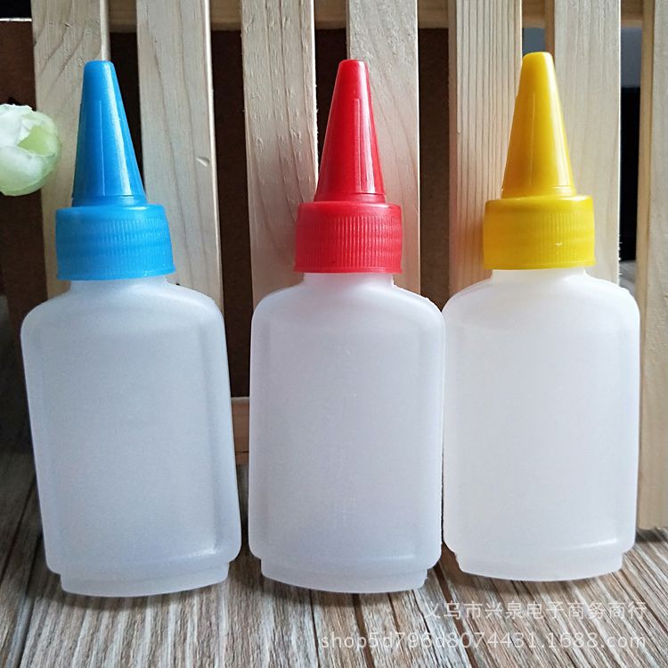 【2-4区】大瓶缝纫机油20盒 320/箱缝纫机油 一元两元日用百货 摆地摊热卖货源 大瓶机子油详情1