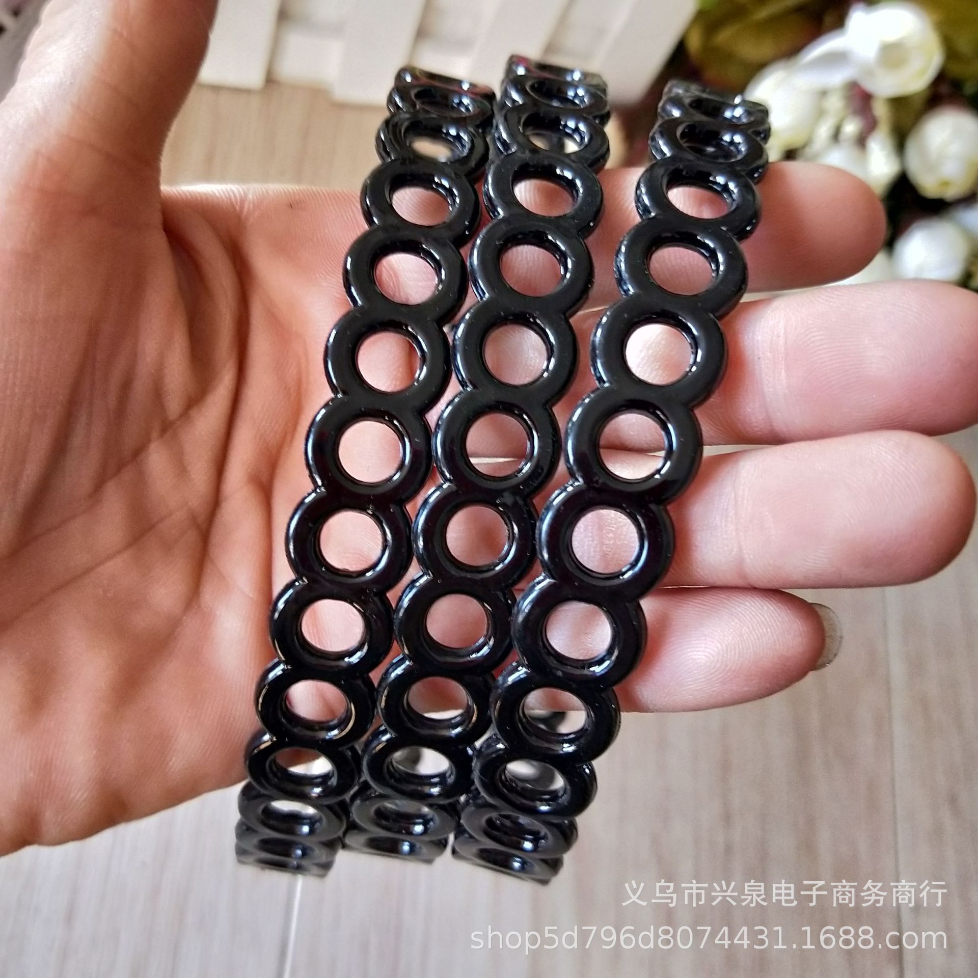 【1-9 Zones 】【 Circle Hair Clips 】20/ pack of black circle hair bands, fashionable headbands, street stall, wholesale of one-yuan accessories, one-yuan department store pic 1
