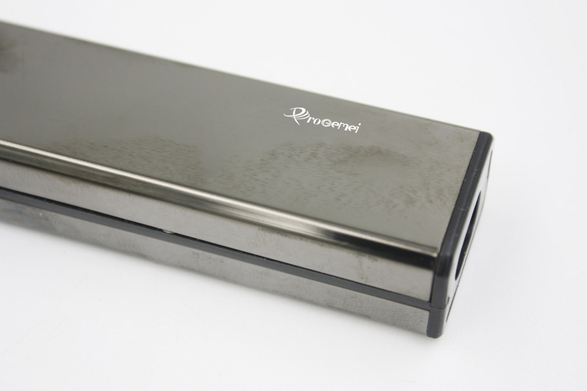 Geemy3116 rechargeable nasal hair trimmer four-in-one multi-functional nasal hair trimming pic 9