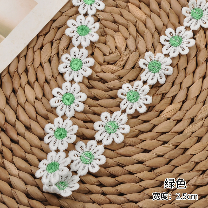 Wholesale of two-color lace with milk silk and chrysanthemum edges, 2.5CM in width, water-soluble embroidery lace from the manufacturer pic 16
