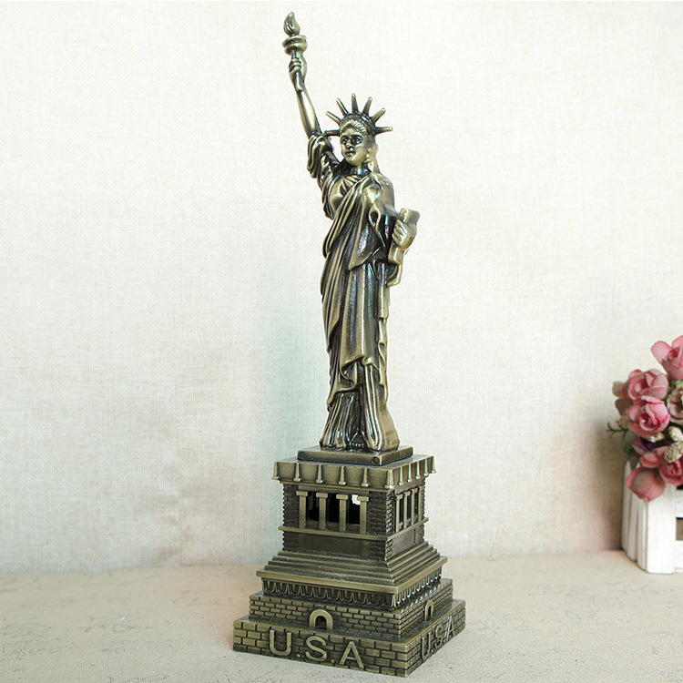Creative metal handicrafts, American home craft ornaments, Statue of Liberty model ornaments in multiple sizes pic 11