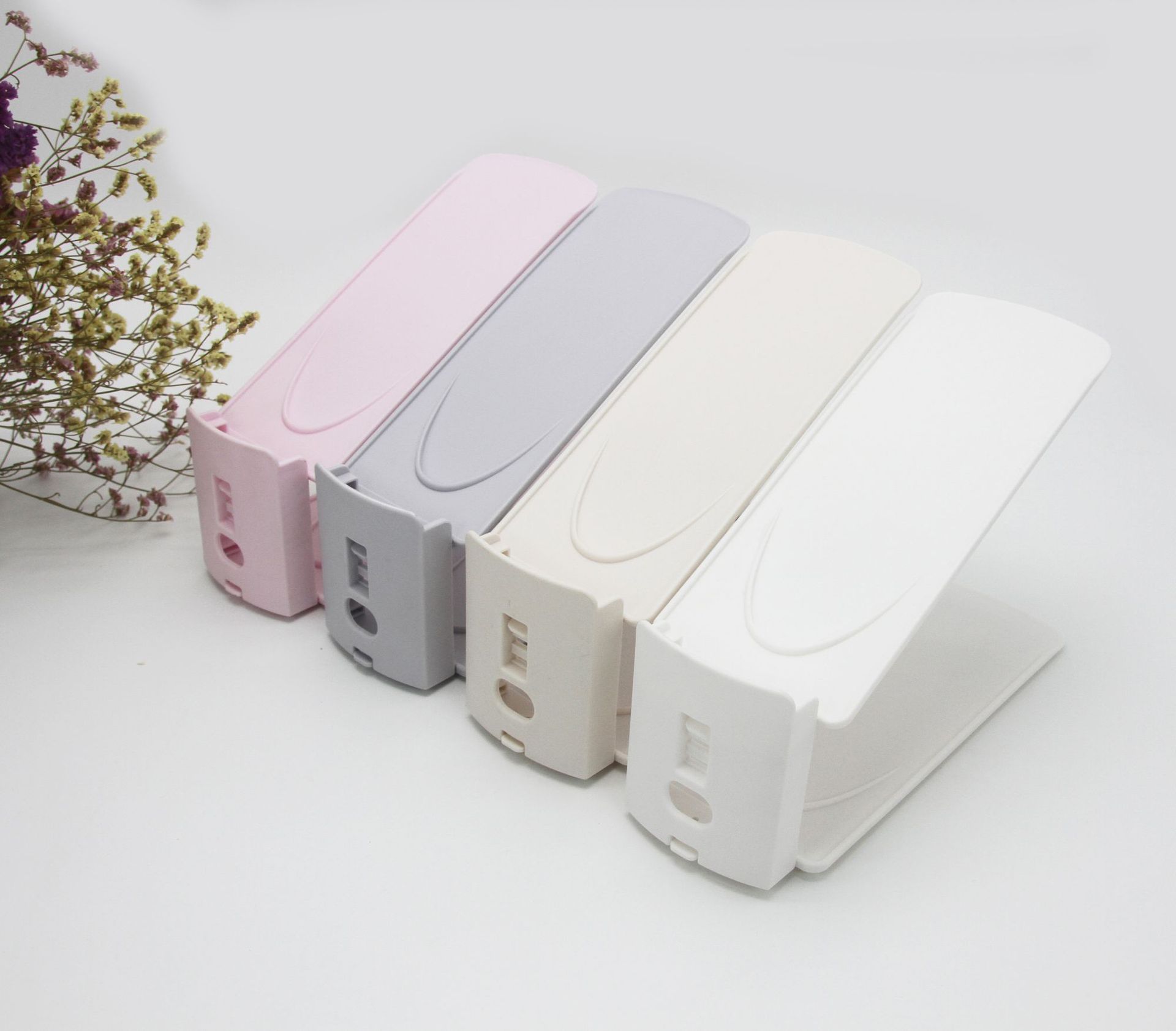 The 2018 new model of plastic shoe tray and shoe rack is a multi-functional, detachable and adjustable double-layer simple high-tech storage wonder pic 49