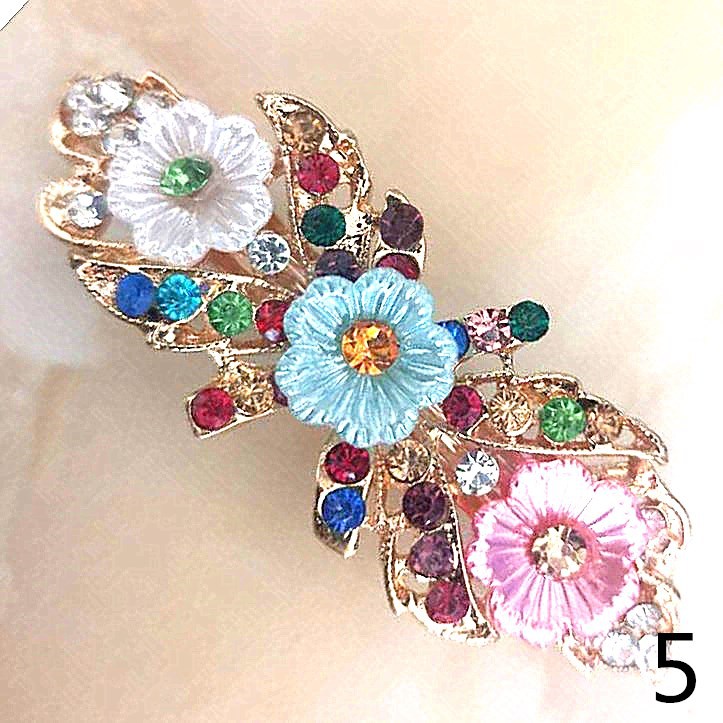Korean retro crystal hair clip accessories, alloy rhinestone inlaid spring clip, elegant top clip headwear manufacturer wholesale pic 3
