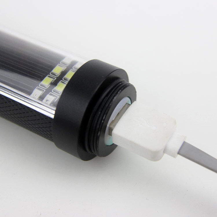 Tiger Hunter car usb charging safety escape hammer flashlight Solar safety hammer LED flashlight with strong LED light pic 64