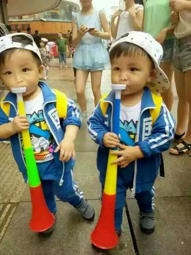 The telescopic fan cheering and celebration for the third day of the Lunar New Year, the World Cup football horn, 60CM pic 22
