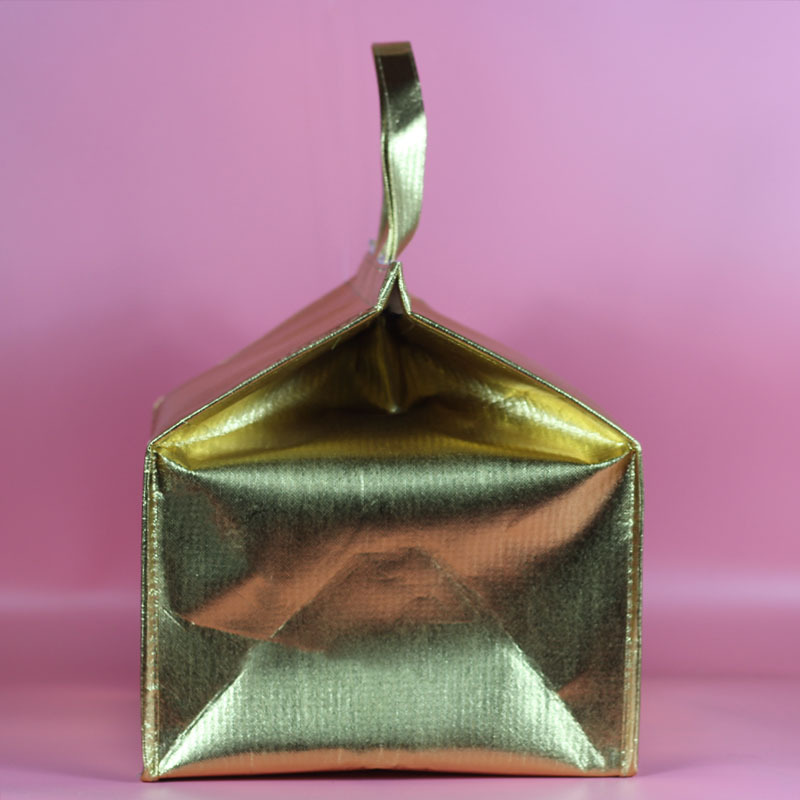 In-stock birthday cakes, hand-held insulated bags, ice packs, aluminum foil refrigerated bags, takeout preservation bags. Logos can be printed on them pic 8