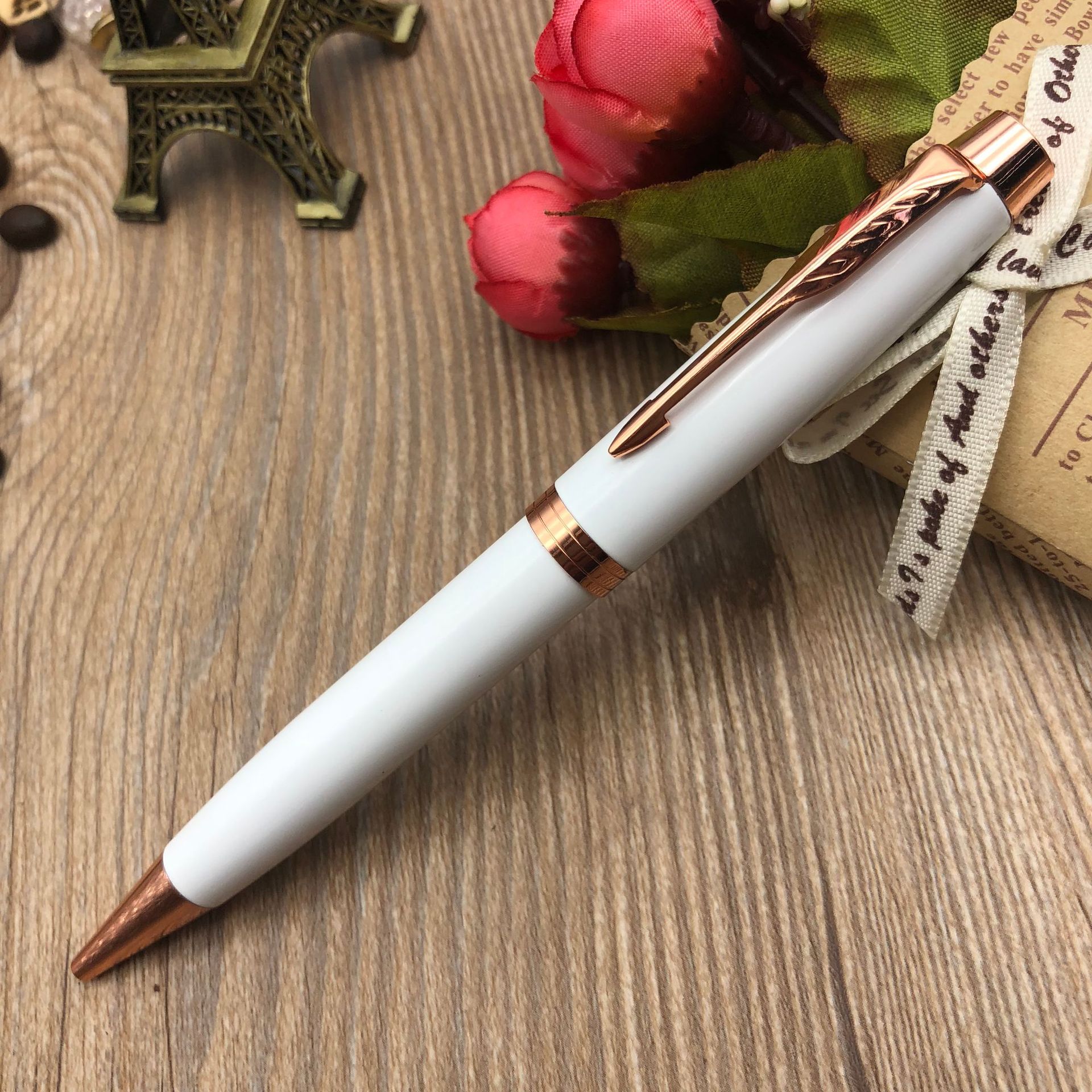 New manufacturer wholesale all-metal ballpoint pens, gift pens, advertising pens can be printed with logos pic 11