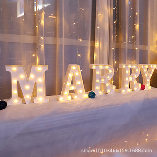 Fabricante al por mayor 26 luz de letras en inglés símbolo LED luz de forma de boda pequeña luz de noche propuesta de cumpleaños luz de declaración pic 3
