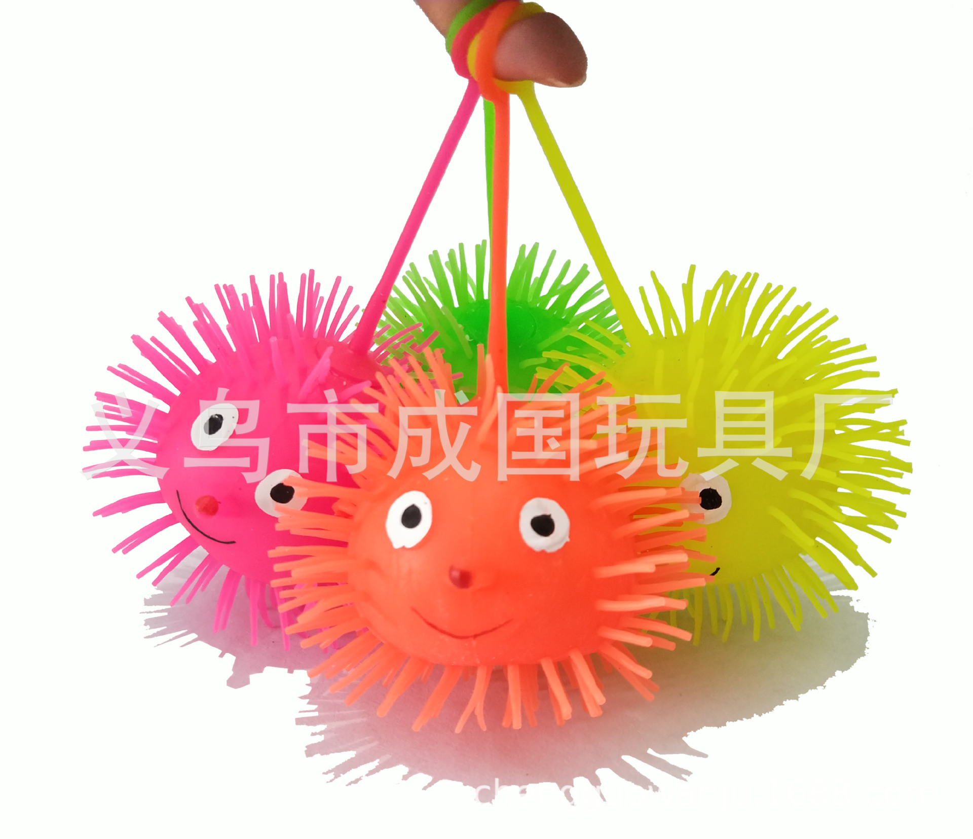 厂家供应 5号长毛闪光毛毛球 外贸夜光弹力佳儿童玩具发光详情7