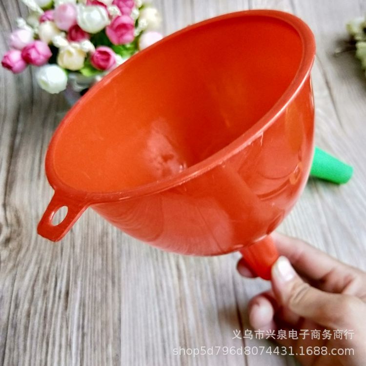 One-yuan and two-yuan funnels, oil drain deepening funnels, wine drain plastic funnels, one-yuan wholesale pic 7