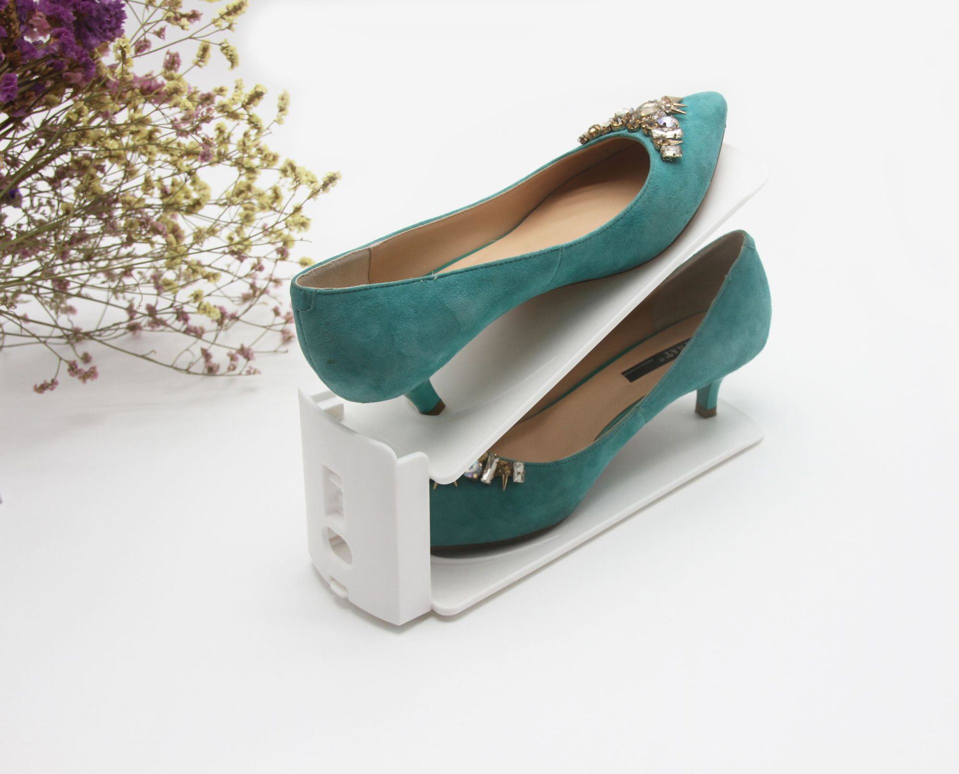 The 2018 new model of plastic shoe tray and shoe rack is a multi-functional, detachable and adjustable double-layer simple high-tech storage wonder pic 55