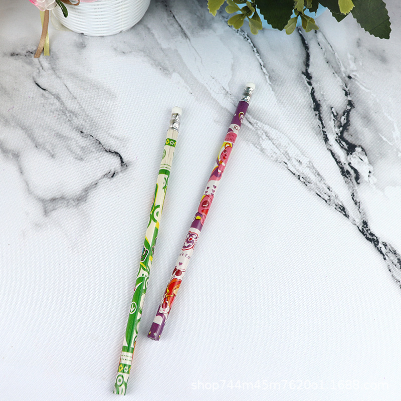 A pack of 5 student cartoon erasers and pencils, HB pencil writing tools, at a one-yuan store pic 9