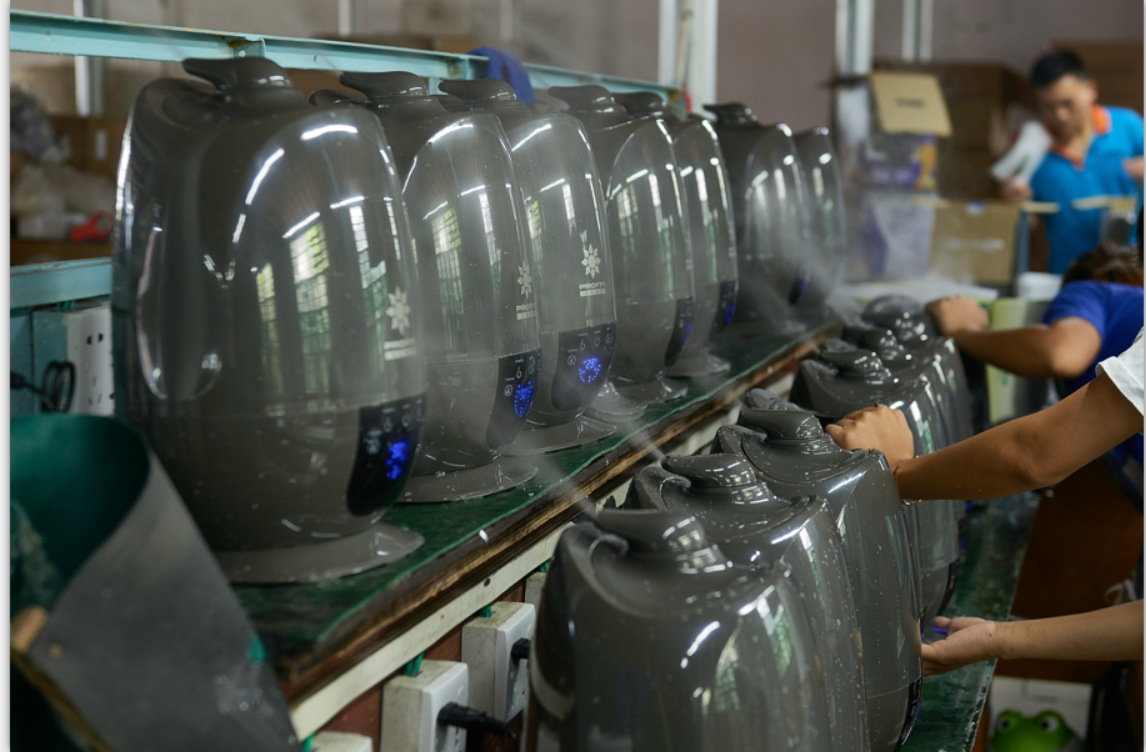 家用桌面超声波雾化加湿器大雾量小家电空气香薰水滴彩灯加湿器详情16