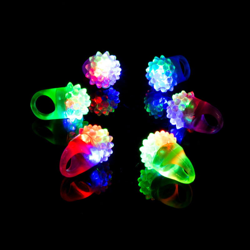 发光草莓戒指灯led荧光戒指手指灯发光玩具儿童地摊货源厂家热卖详情13