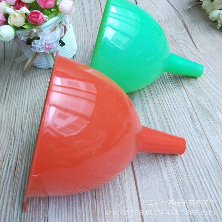 One-yuan and two-yuan funnels, oil drain deepening funnels, wine drain plastic funnels, one-yuan wholesale pic 8