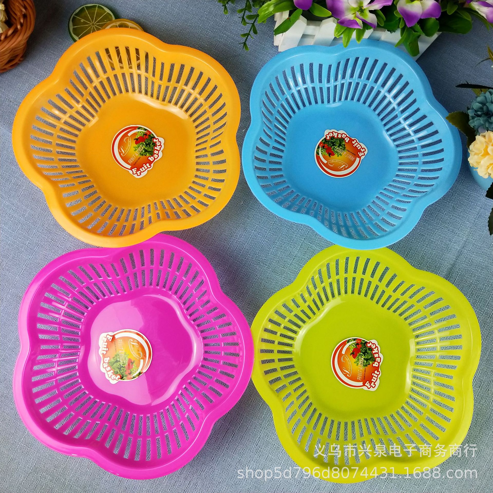 【 Zone 3-7 】A-15 Colored Fruit Baskets: 600 yuan per box. Fruit baskets, snack baskets, flower-shaped new material hollow fruit baskets, melon and fruit baskets: One yuan product pic 1
