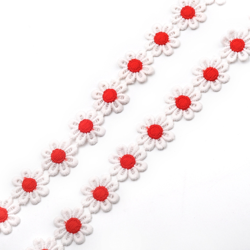 Wholesale of two-color lace with milk silk and chrysanthemum edges, 2.5CM in width, water-soluble embroidery lace from the manufacturer pic 8