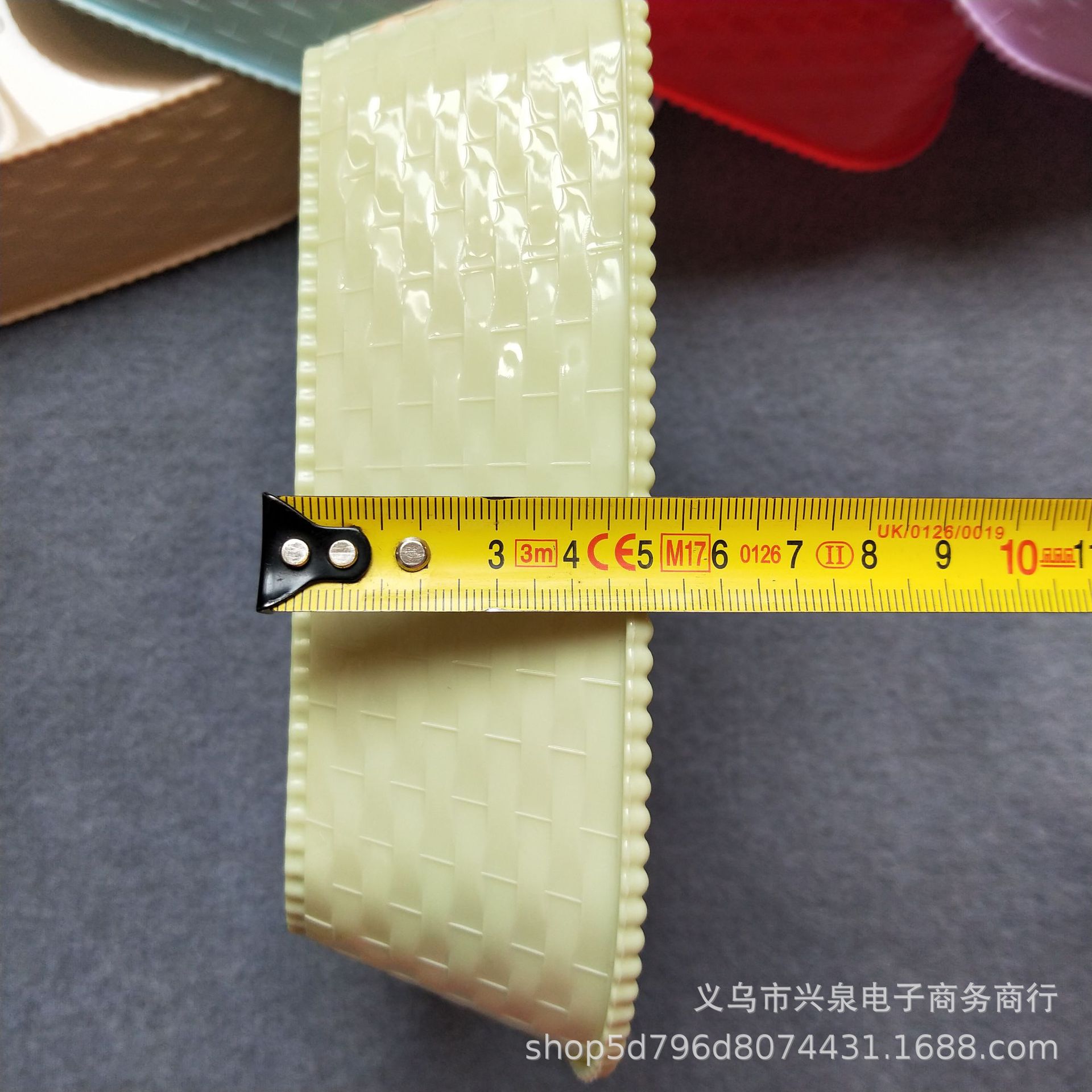 【 Districts 3-7 】239 Square fruit platters 630 per piece, one-yuan and two-yuan store square fruit platters 239 plastic colorful square fruit platters, snack platters, candy platters pic 2