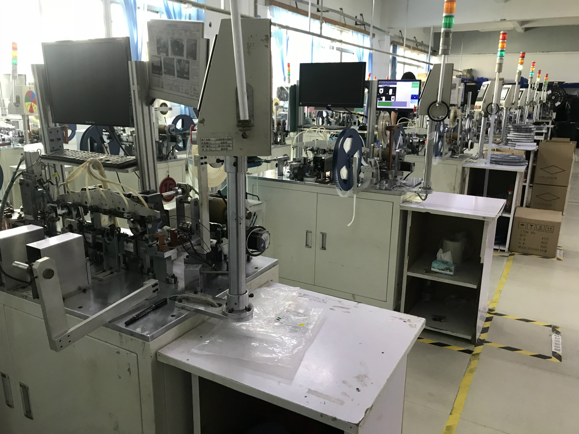 电源转换头新国标五孔多国电源转换器英规三插香港新加坡旅行插头详情35