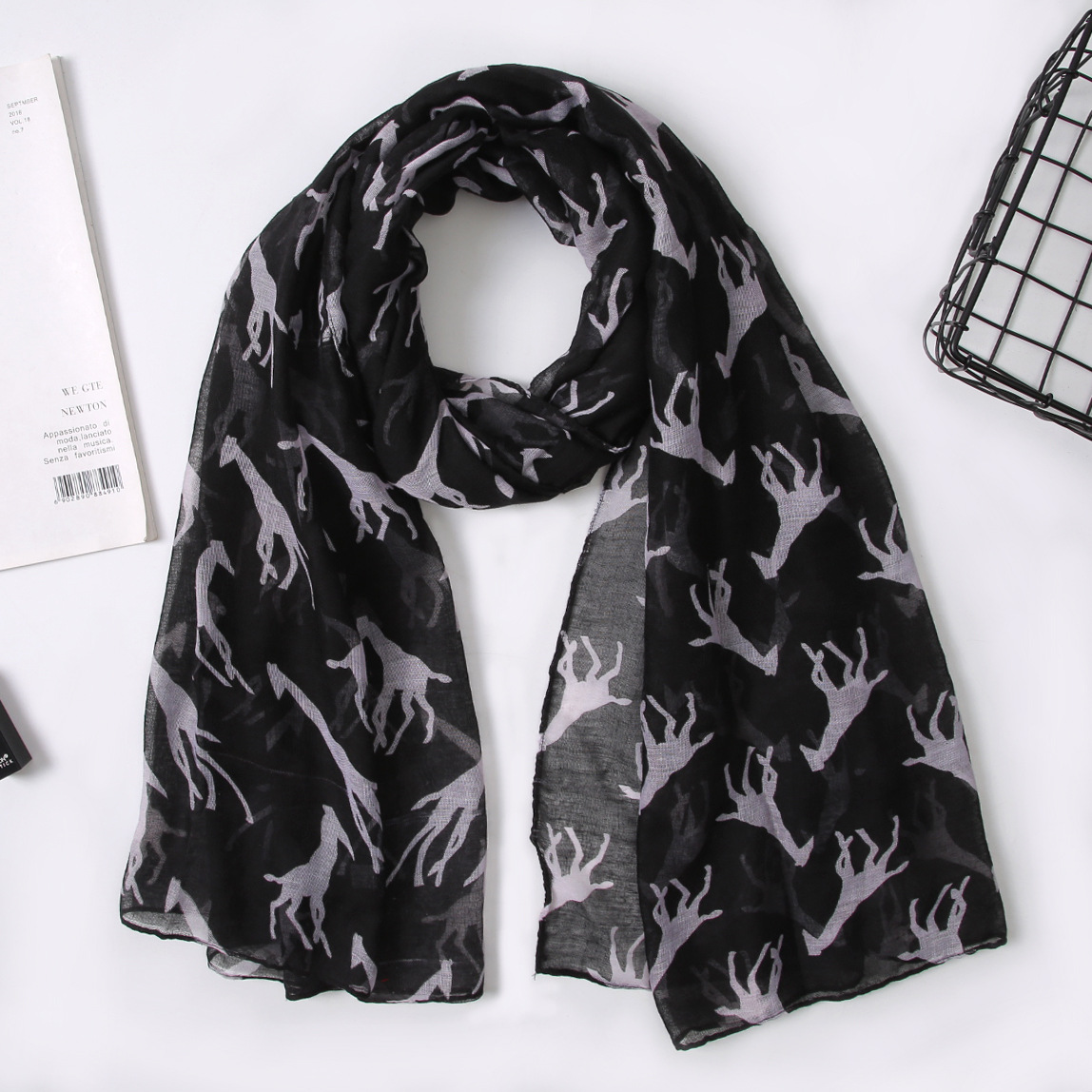 Hot-selling giraffe-printed Parisian gauze scarves, animal scarves wholesale, AliExpress, Amazon bestsellers wholesale pic 9