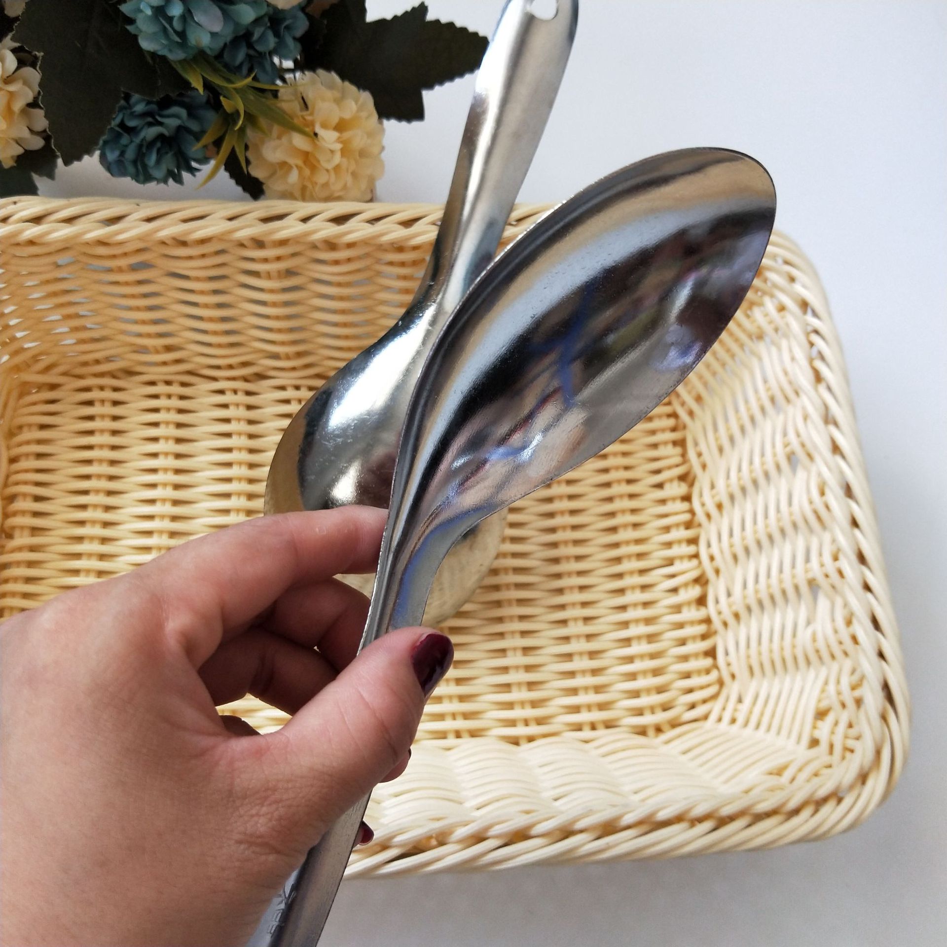 【 Zone 1-10 】 Large rice spoon 10/ piece 1000/ Soup spoon Metal steel spoon Metal rice spoon 1 yuan supply Metal large spoon 1 yuan 2 yuan wholesale pic 4