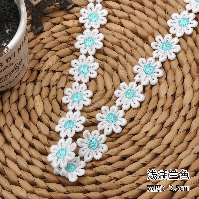 Wholesale of two-color lace with milk silk and chrysanthemum edges, 2.5CM in width, water-soluble embroidery lace from the manufacturer pic 19