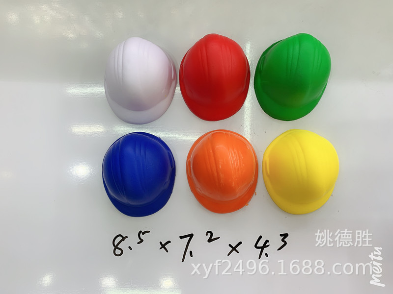 厂家直销6.8厘米PU发泡圣诞老人压力玩具礼品可制LOGO手指锻炼球详情13