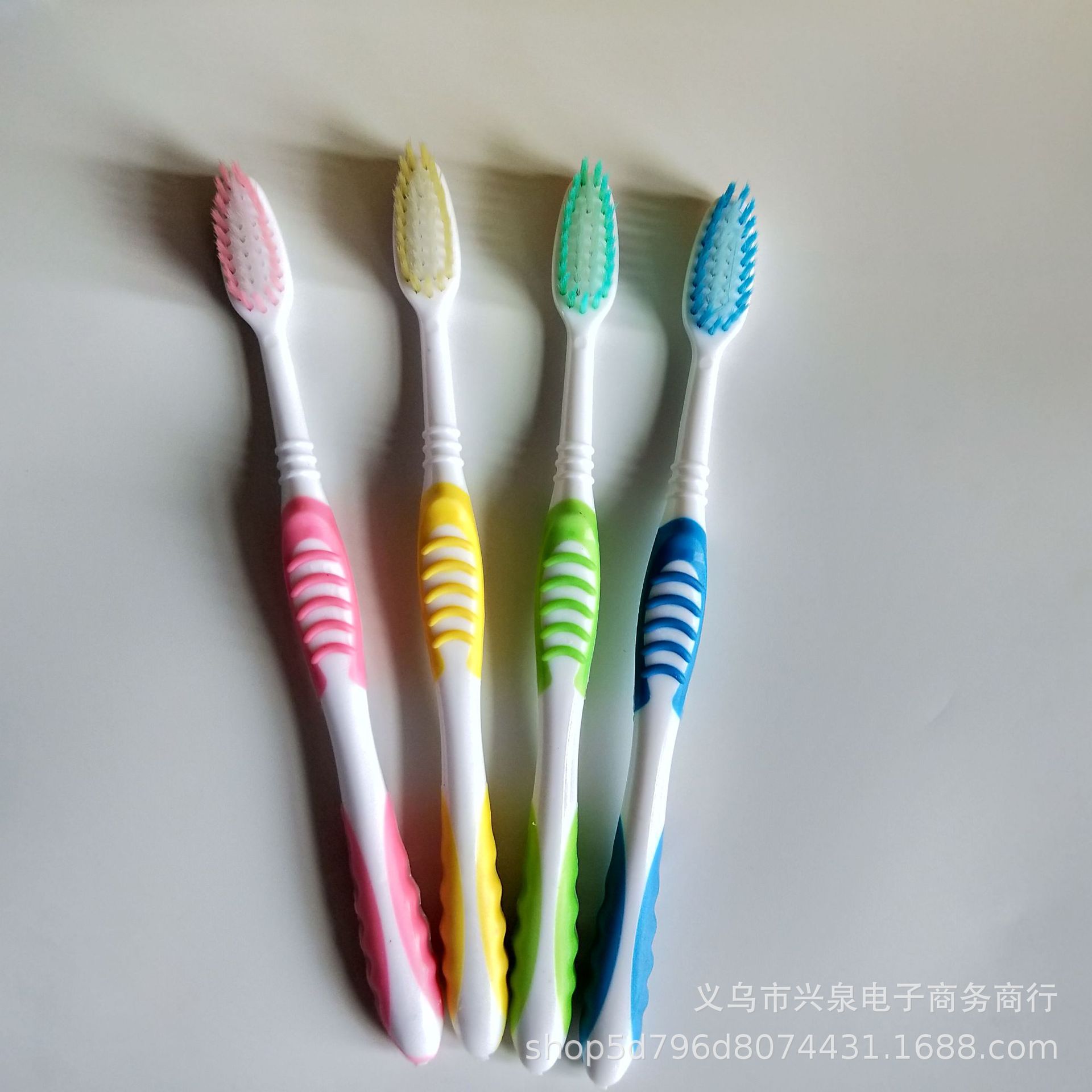 【 Zone 2-12 】K-110 Solid color bucket toothbrush, K-110 bucket Premium Toothbrush, Soft Bristle toothbrush, 1 yuan or 2 yuan supply pic 3