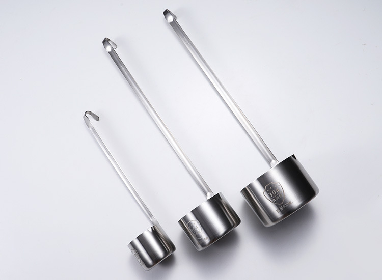 Ain 304 stainless steel wine ladle, over 1 jin specification, soy sauce measuring spoon, Chinese-style hook, thickened wine ladle with a strainer pic 29